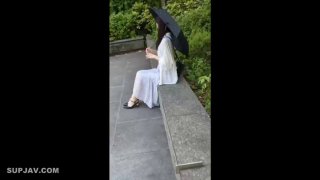 沂州古城送女朋友到家，他不肯下车